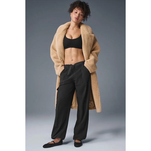 Alo Oversized Sherpa Trench Size Large In Color Camel - Picture 5 of 6